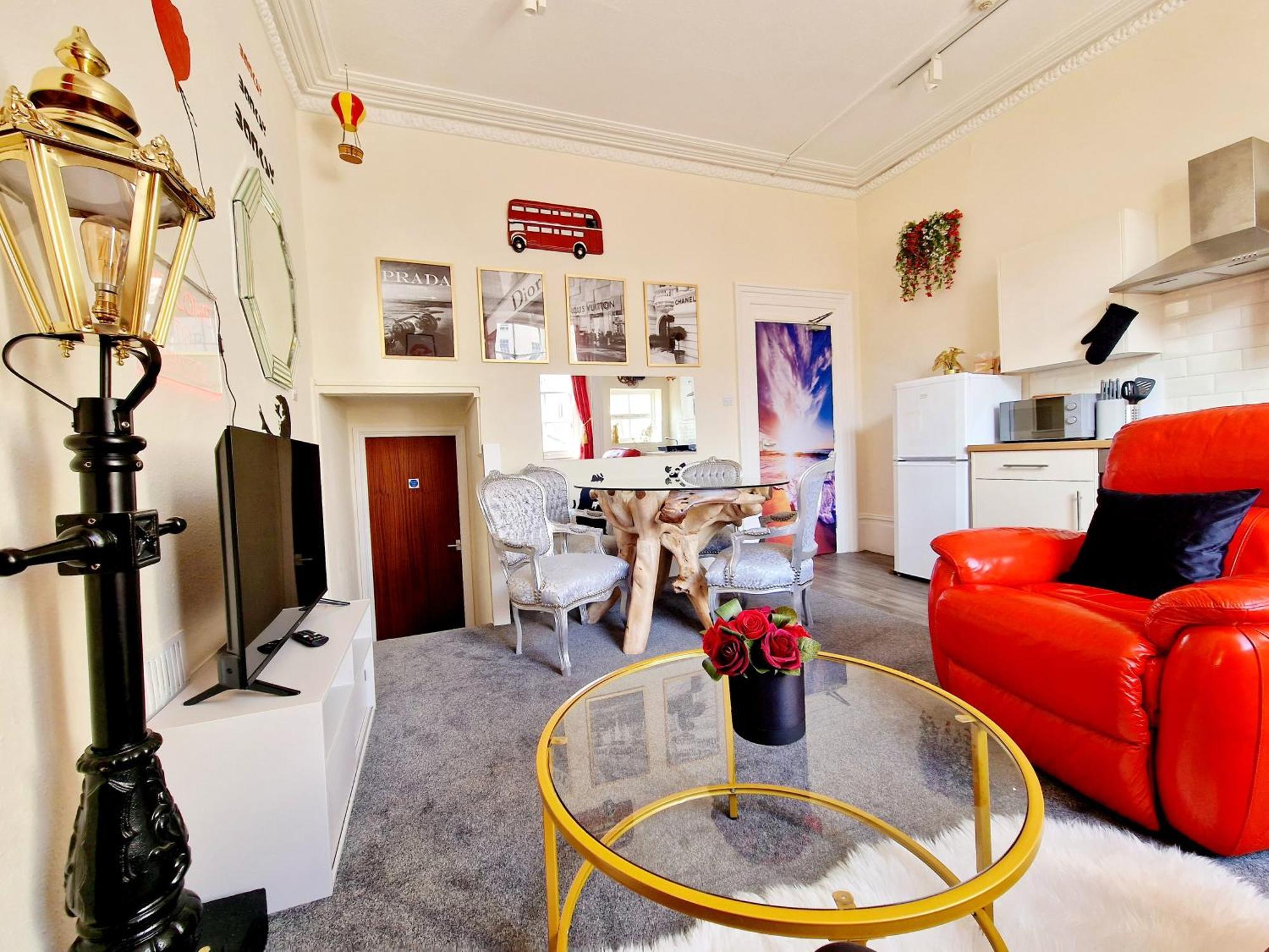 Stylish Clifton Flat, Permit Parking X1, Garden & Picnic Area * Bristol